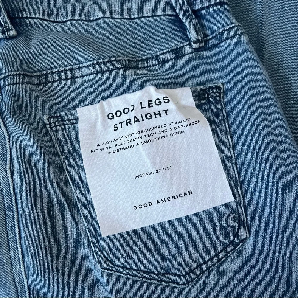 GOOD AMERICAN Good Legs Straight Cropped Jeans Size 8